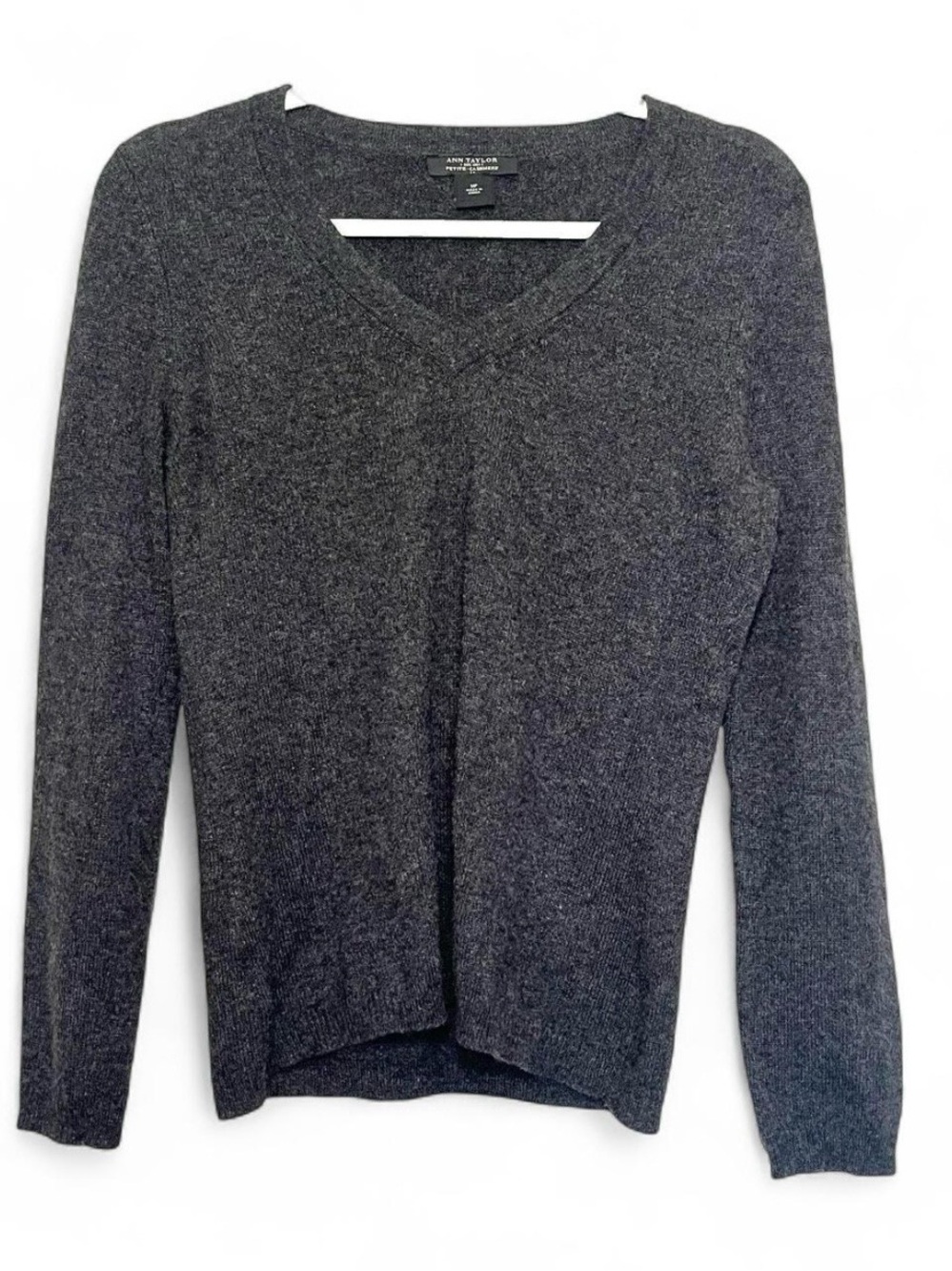 Ann Taylor Gray Cashmere Sweater Petite Medium Old Money Quiet Luxury Layering